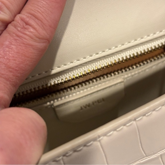 JW PEI CREAM CROC CROSSBODY FLAP BAG Top Handle - Picture 10 of 14